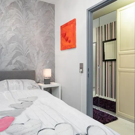 Ferienwohnung-ahw-002 *